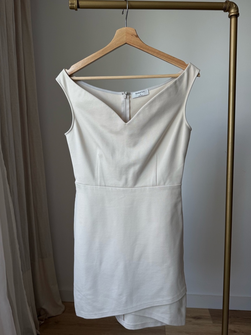 Aritzia Babaton Onyx Dress Ivory Cream Size 8 - Picture 2 of 7